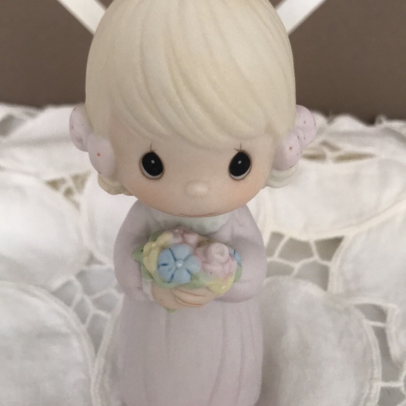 Precious Moments Figurines - Picture 5 of 10
